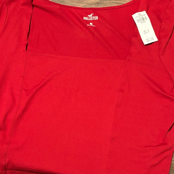 Hollister Tops - Hollister Scarlet Blouse
